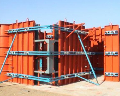 拼裝式大型墻體鋼模板